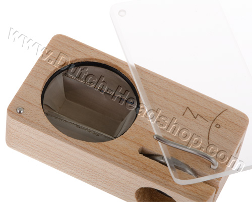 Magic-Flight Launch Box portable vaporizer